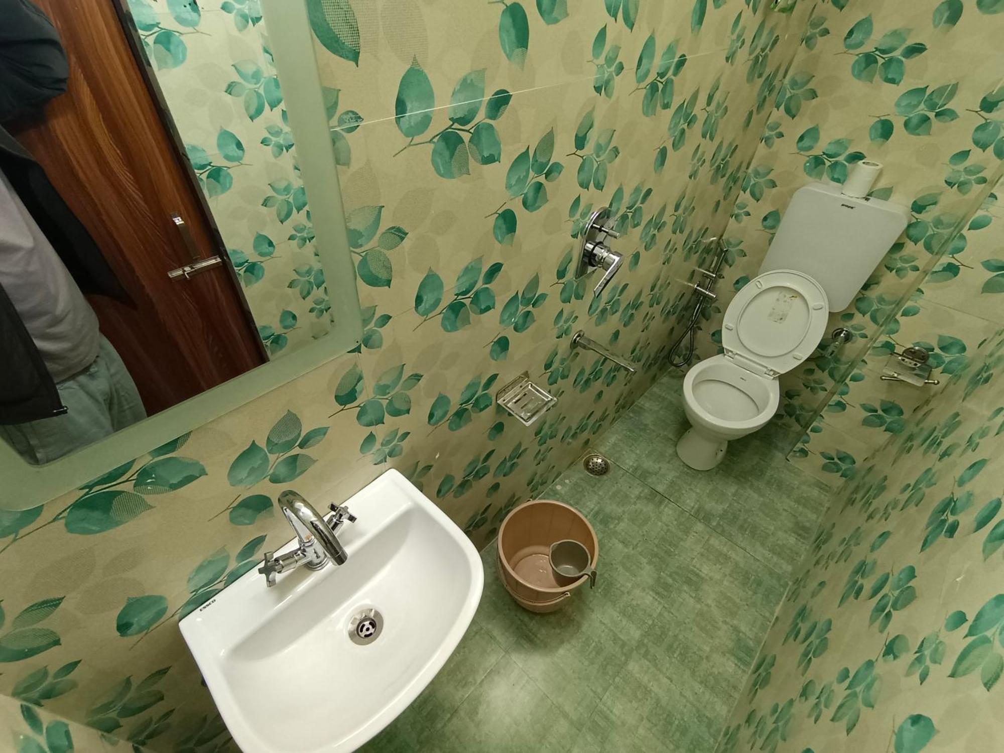 Shillong Perk Guest House ภายนอก รูปภาพ