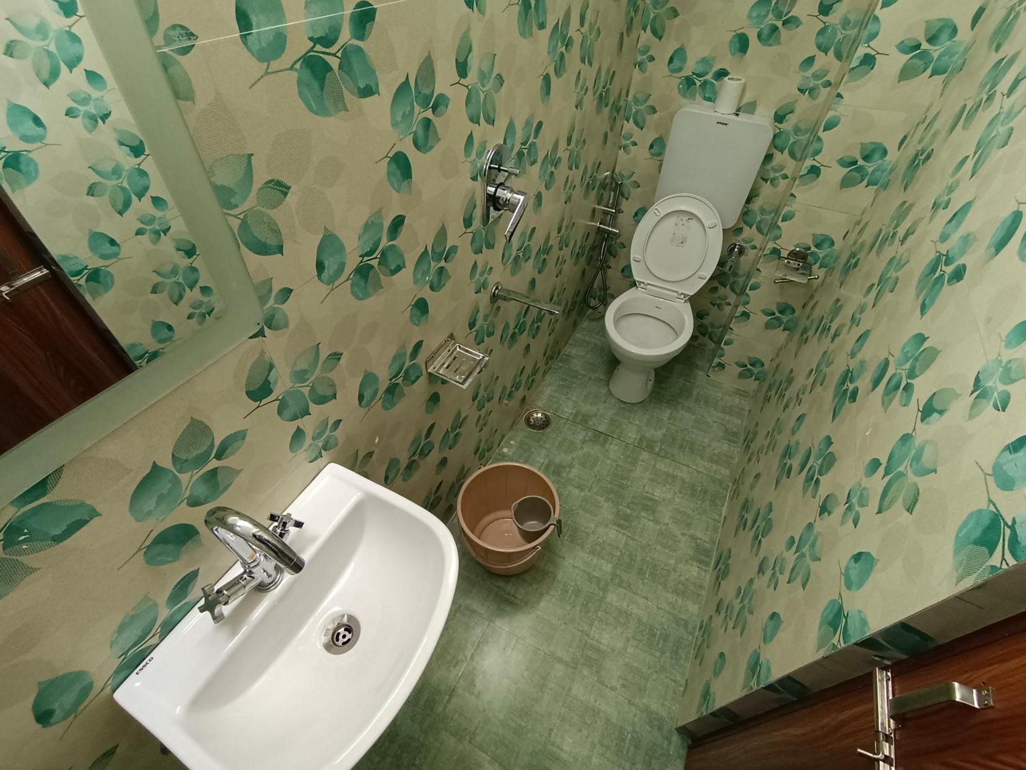 Shillong Perk Guest House ภายนอก รูปภาพ