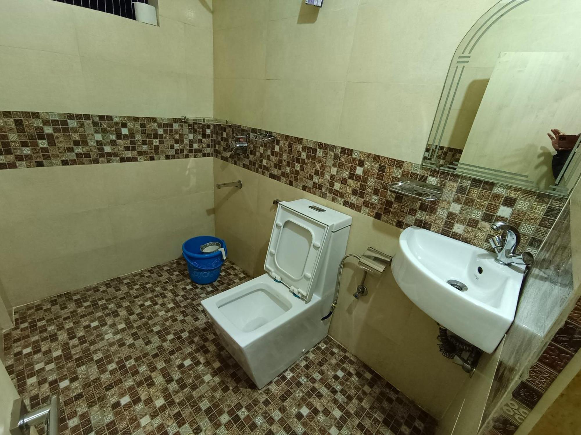 Shillong Perk Guest House ภายนอก รูปภาพ